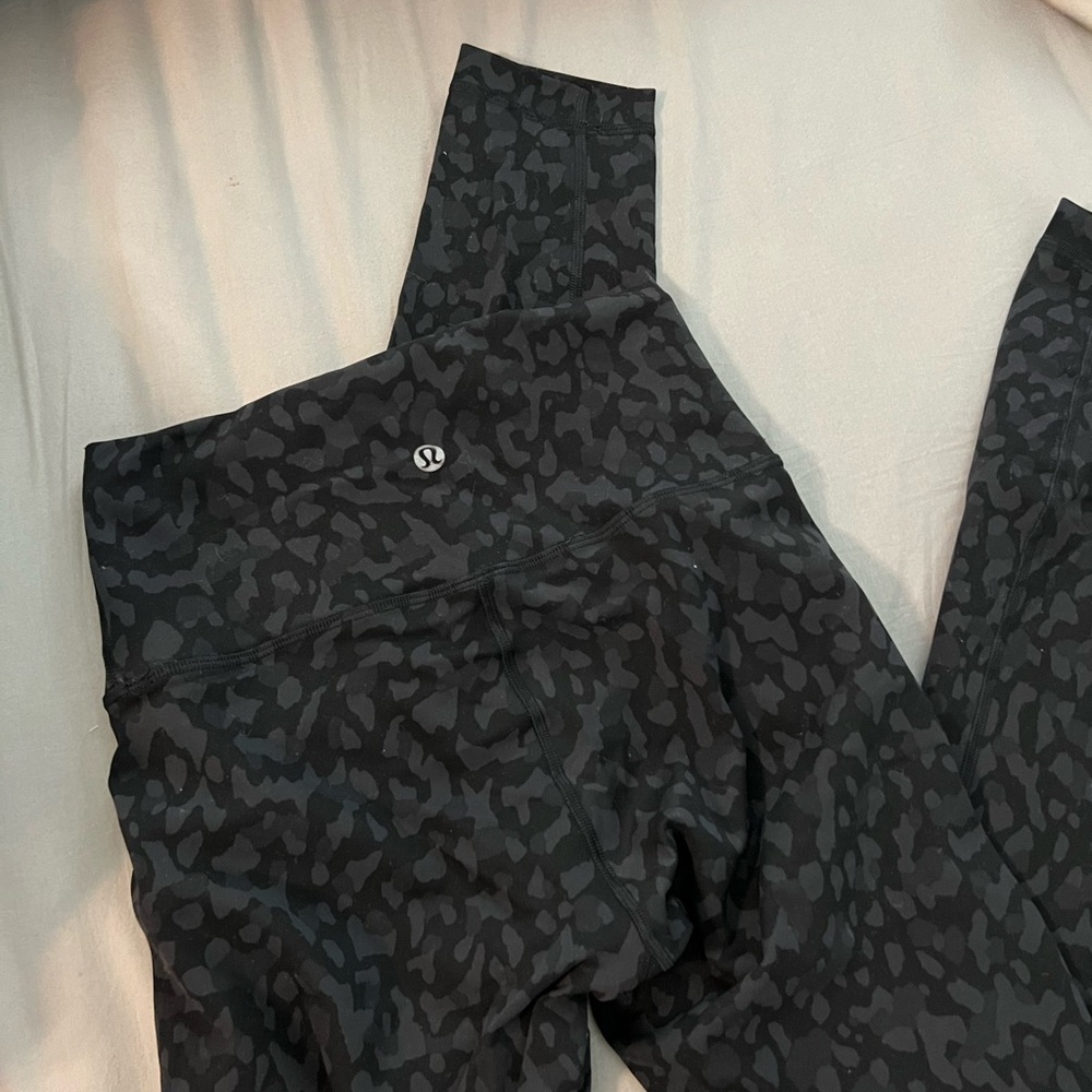 Lululemon Wunder Train High-Rise Tight